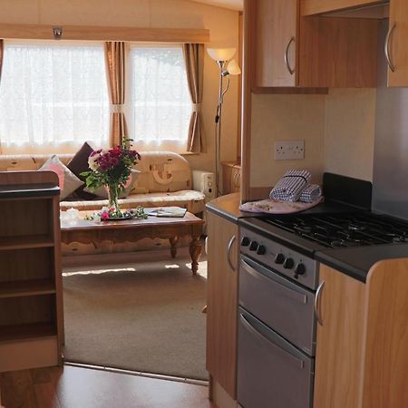 Palm 1 Park Home With Hot Tub 스와니지 외부 사진