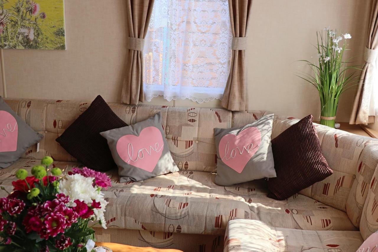 Palm 1 Park Home With Hot Tub 스와니지 외부 사진